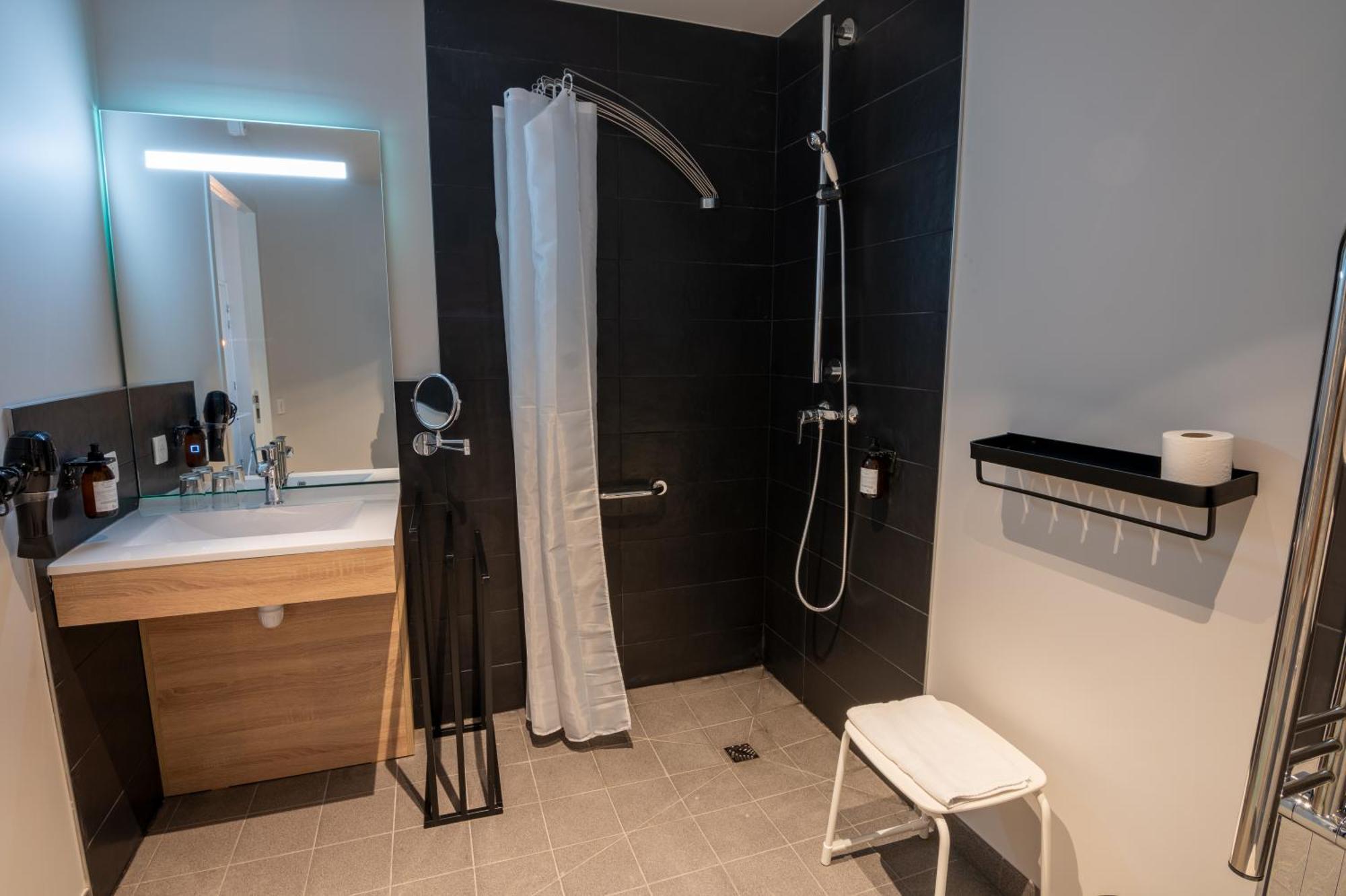 The Originals City, Ara Hotel, Ландерно Экстерьер фото